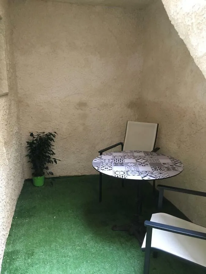 דירות סירקוזה Casa Akire